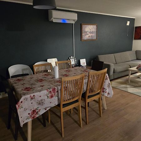 Feelhome 4 Bedrooms Apartment Polarvegen 特罗姆瑟 外观 照片