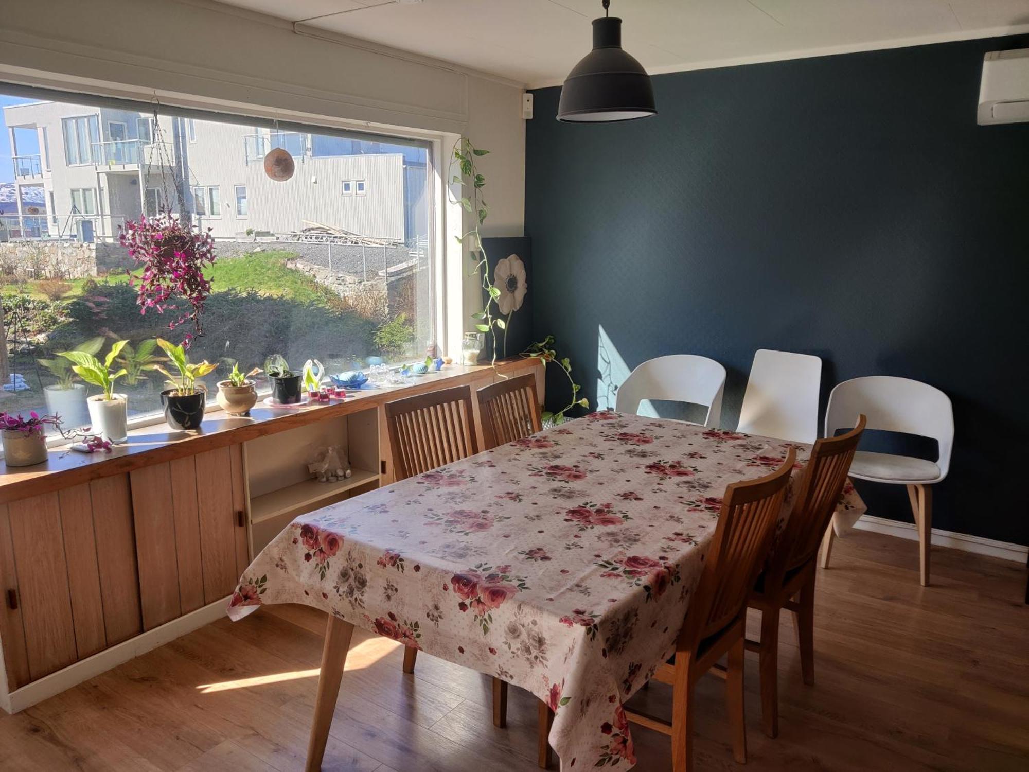 Feelhome 4 Bedrooms Apartment Polarvegen 特罗姆瑟 客房 照片