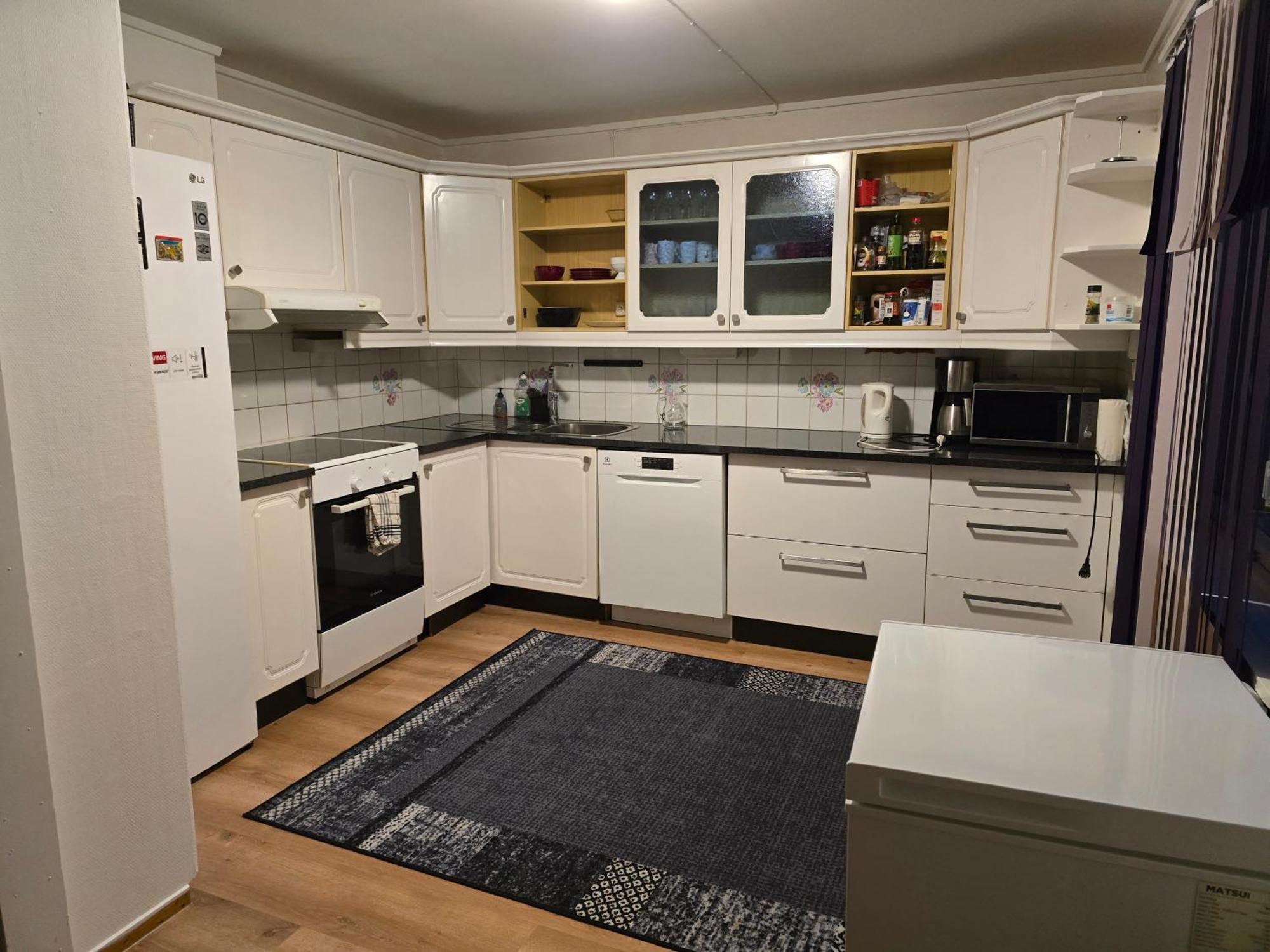 Feelhome 4 Bedrooms Apartment Polarvegen 特罗姆瑟 外观 照片